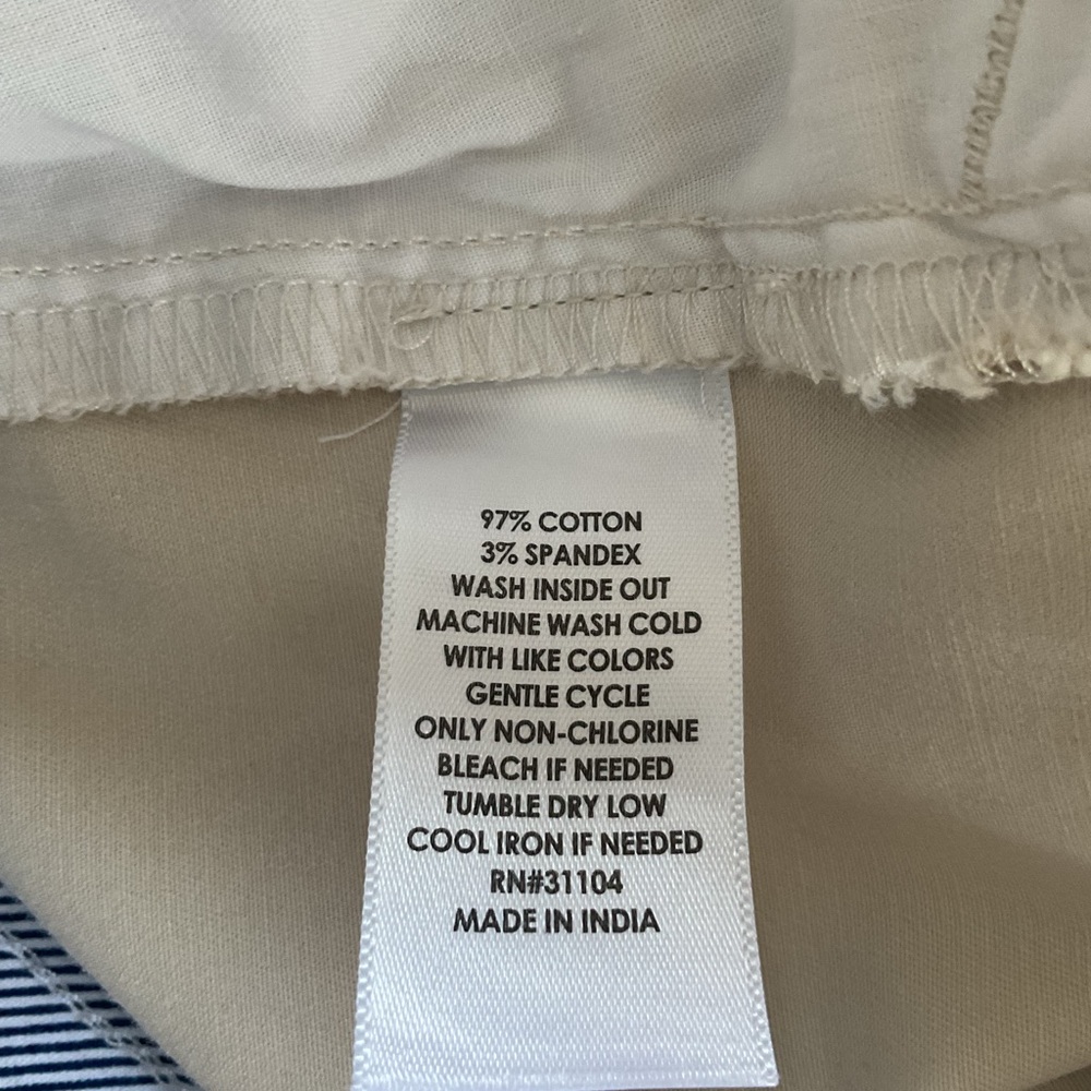 Crown & Ivy High Rise Belted Shorts Women Size 12 NWT Beige Summer Cute - Picture 6 of 10